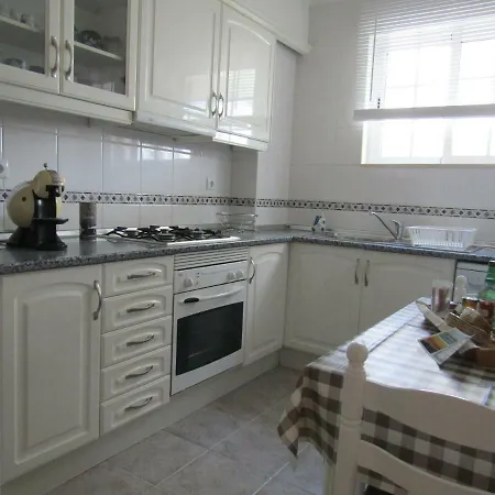 Twins House Apartman Conceição